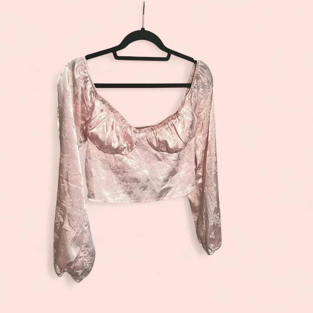 Pink Satin Cropped Blouse - Picture 3 of 7